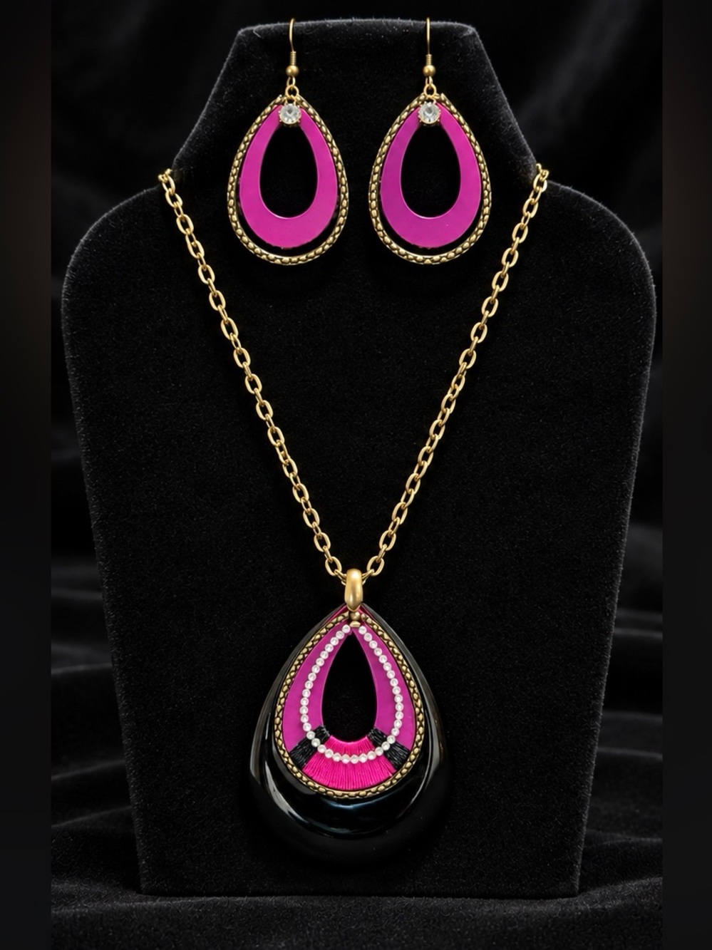 30” Teardrop Pendant Necklace & Earring Set